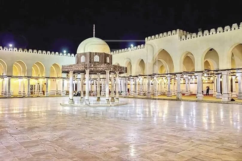 الفسطاط والقاهرة المعزية